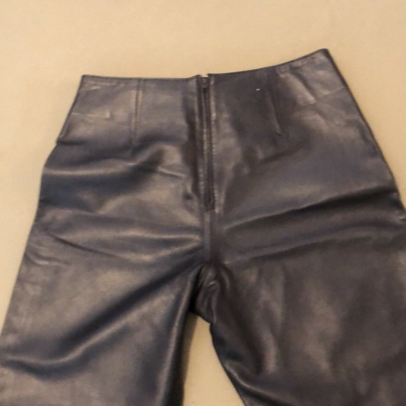 ISABEL U.S.A 💯% black color Leather, women’s Pants fully lined size 4” - Picture 3 of 16